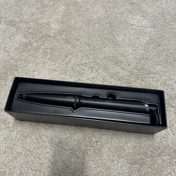 ghd Curve Wand - Picture 2 of 3